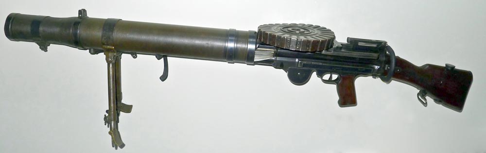 Lewis-MK-1-Light-machine-gune MCpl Brandon Liddy
