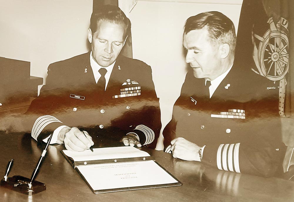 Gunter-1 BComd Col Douglas Gunter sits with the Royal family during Queen Elizabeth II's visit to CFB Shilo in 1970.