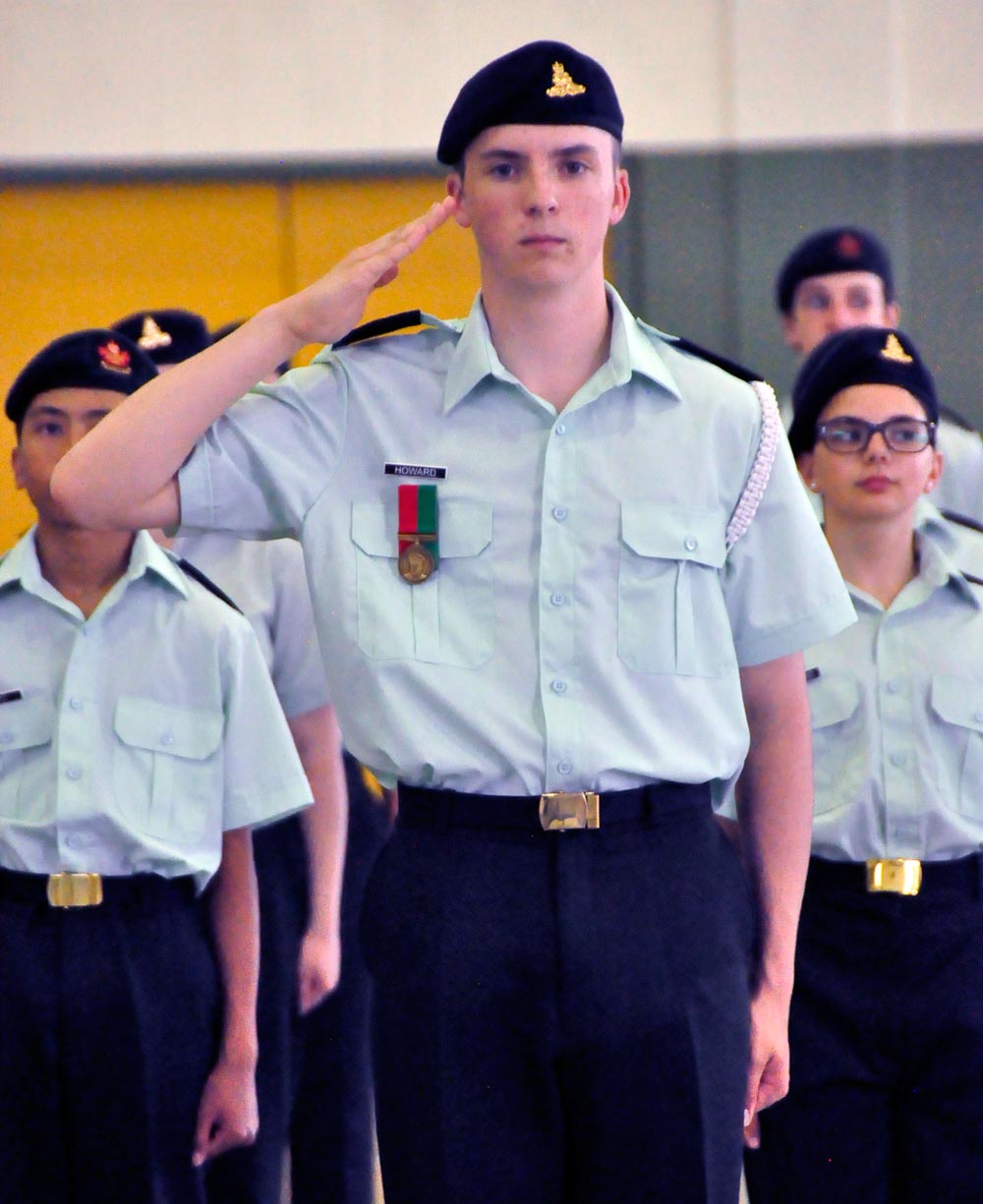 AC-Howard-salute Maj Melissa Marshall - Garrison Edmonton Warriors - 2022 Women's Slo-Pitch nationals