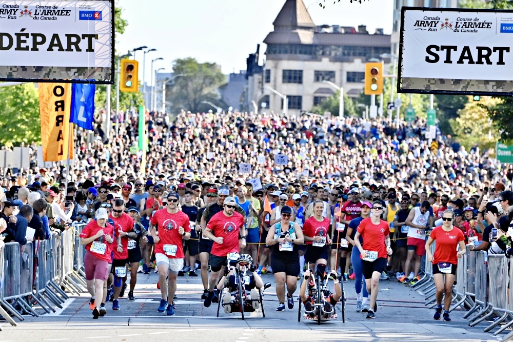 La Course de l&rsquo;Armée du Canada a attiré plus de 15 000 participants.