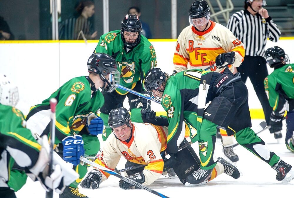 Battle of the Badges hockey sees Shilo soldiers conquest over Brandon firefighters