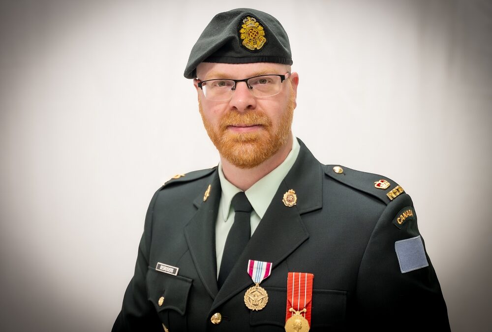 CFB Shilo Acting Chief of Staff Maj Antoine Desrosiers awarded U.S. Defense medal for meritorious service
